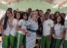 María Maritza, zarzaleña de corazón caleño celebró 49 años como maestra 