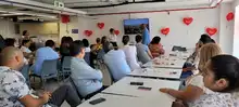 Contratistas de la Secretaría de Educación alistarán fachadas para murales en el Bulevar de Oriente
