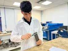 Becario de Todas y Todos a Estudiar encuentra su pasión en la ingeniería mecánica