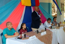 Estudiantes de Villacarmelo celebraron la entrega de nuevos espacios y dotación