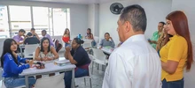 Jóvenes caleños avanzan hacia su meta de ser bilingües con el programa Todas y Todos a Estudiar Inglés