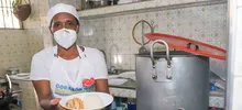 Uno de los Manyoma, se tomó con su sabor, uno de los comedores comunitarios en Cali