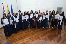 Nuevas egresadas de Todas y Todos a Estudiar, son técnicas laborales en diseño de modas 
