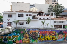 Si por la quinta vas pasando… una galería de arte urbana te vas encontrando 