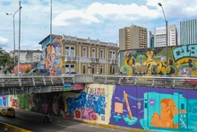 Si por la quinta vas pasando… una galería de arte urbana te vas encontrando 