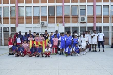 Tocando el cielo con los pies: niños de la comuna 15 visitan el estadio Pascual Guerrero