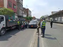 Movilidad rechaza acto de irrespeto a una de las mujeres del cuerpo de agentes de tránsito