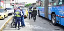Movilidad rechaza acto de irrespeto a una de las mujeres del cuerpo de agentes de tránsito