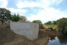 Hormigón de 13 metros evitará riesgos en Parque Pacífico 