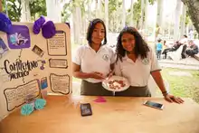‘Chontitos’, el emprendimiento escolar que la rompe en la Feria del Libro 2023