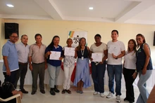 Beneficiarios de comedores comunitarios se certifican con el SENA
