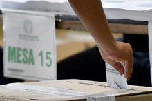 En el coliseo El Pueblo caleños se dieron cita para votar