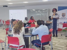 Docentes se capacitan para enseñar hábitos financieros a sus estudiantes