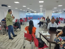 Docentes se capacitan para enseñar hábitos financieros a sus estudiantes