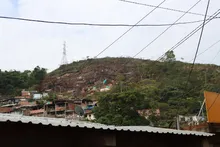 Autoridades distritales realizan operativo de restitución en el Cerro de la Antena