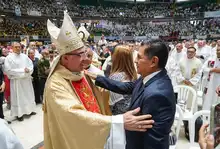 Monseñor Luis Fernando Rodríguez recibió el palio arzobispal en Asamblea Sinodal