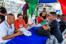 Feria de servicios públicos se tomó la comuna 13