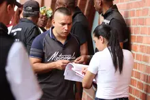 Cali se ilumina con inclusión: vendedores informales organizados para el Alumbrado Navideño 2023