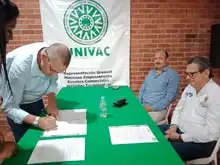 Firmado pacto por el empleo inclusivo y el medio ambiente en el sector del calzado