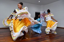 Con música, danza y teatro se clausuró el programa Vínculos, del Instituto Popular de Cultura