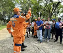 Vendedores informales se capacitan para participar en ‘Alumbrado Navideño’