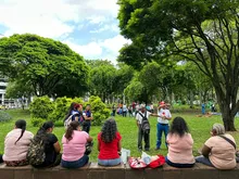 Vendedores informales se capacitan para participar en ‘Alumbrado Navideño’