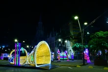 Alcalde se caminó ‘la alborada’ de luces multicolores para dar la bienvenida al tiempo más alegre del año