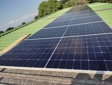 Más de 15.000 estudiantes de sedes educativas oficiales se benefician con páneles solares