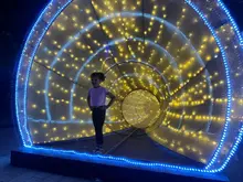 Con alegría, música y baile se vivió la inauguración del Alumbrado Navideño en el Bulevar de Oriente