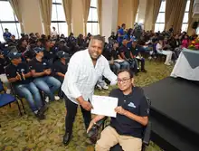 La Alcaldía celebra la graduación de140 participantes del programa Cali Incluyente