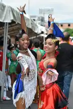 Brillo, color y elegancia, el atuendo que vistieron los bailarines del ‘Salsódromo Cali 2023’
