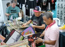 ‘Encuentro de Melómanos y Coleccionistas’ prendió luces en la Feria con música tropical