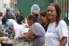 Personas mayores en situación de calle encuentran atención en Centros de Bienestar