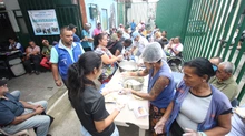 Personas mayores en situación de calle encuentran atención en Centros de Bienestar
