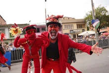 2000 artistas engalanaron el desfile del Carnaval de Cali Viejo 