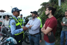 Puestos de control en la vía al mar dejan hasta el momento 145 infracciones y 61 vehículos inmovilizados
