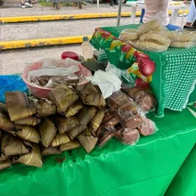 De la tierra a la mesa: los mercados campesinos son un canal de comercialización comunitario en Cali