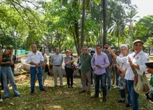 Dagma socializó con la comunidad el proceso de intervención de un árbol de caucho en el Parque del Perro