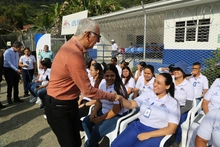 Ministro de Salud visitó la IPS Pance para conocer funcionamiento de equipos básicos de atención