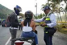 Secretaría de Movilidad hizo presencia activa en la vía al mar durante el ‘plan retorno’ del primer puente de Semana Santa
