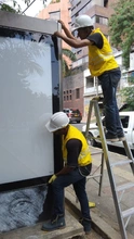 El equipo operativo de la EDRU E.I.C.E. garantiza el mantenimiento de mobiliario urbano en Cali