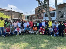 Vecinos del barrio El Retiro lideraron jornada para el mejoramiento de la  cancha del fútbol del sector