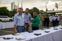 Alcalde de Cali anunció incautación de 309 armas de fuego y aumento de presupuesto en seguridad: “Seguiremos desarmando a los bandidos”