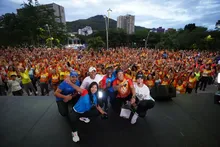 El centro histórico de la ciudad recibió con sus mejores galas a 2000 deportistas en la carrera 4.2K 