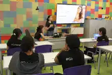 Cali celebra y fortalece el conocimiento de las niñas y mujeres en Tecnologías de la Información y las Comunicaciones