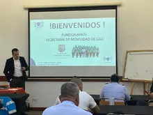 Se fortalece el cuerpo de agentes de tránsito de Cali en pruebas de  alcoholemia: una medida vital para la seguridad vial