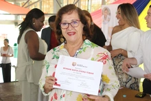 Directivos docentes y maestros del sistema educativo oficial de Cali fueron homenajeados en su día