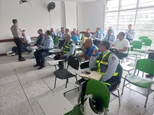 150 agentes de tránsito de Cali se capacitaron en manejo y operatividad de alcoholímetros 