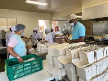 Un total de 1300 personas se benefician cada fin de semana a través de raciones alimenticias en el Tecnocentro