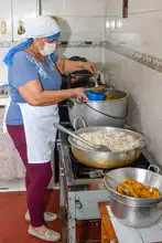 Gestora comunitaria que convierte la adversidad en solidaridad: la historia detrás del comedor comunitario de Liliana Quiroz López